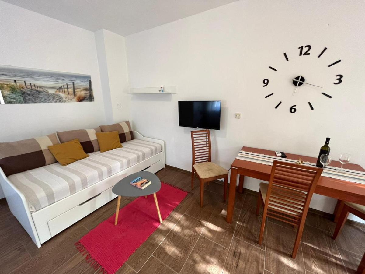 Studio Apartman San 3 Лижнян Екстер'єр фото